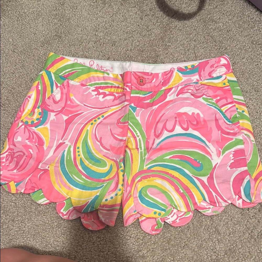 Lilly Pulitzer Vibrant Pink and Green Scalloped Shorts